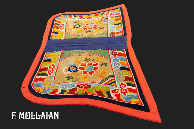 Antique Tibetan Rug n°:80186613